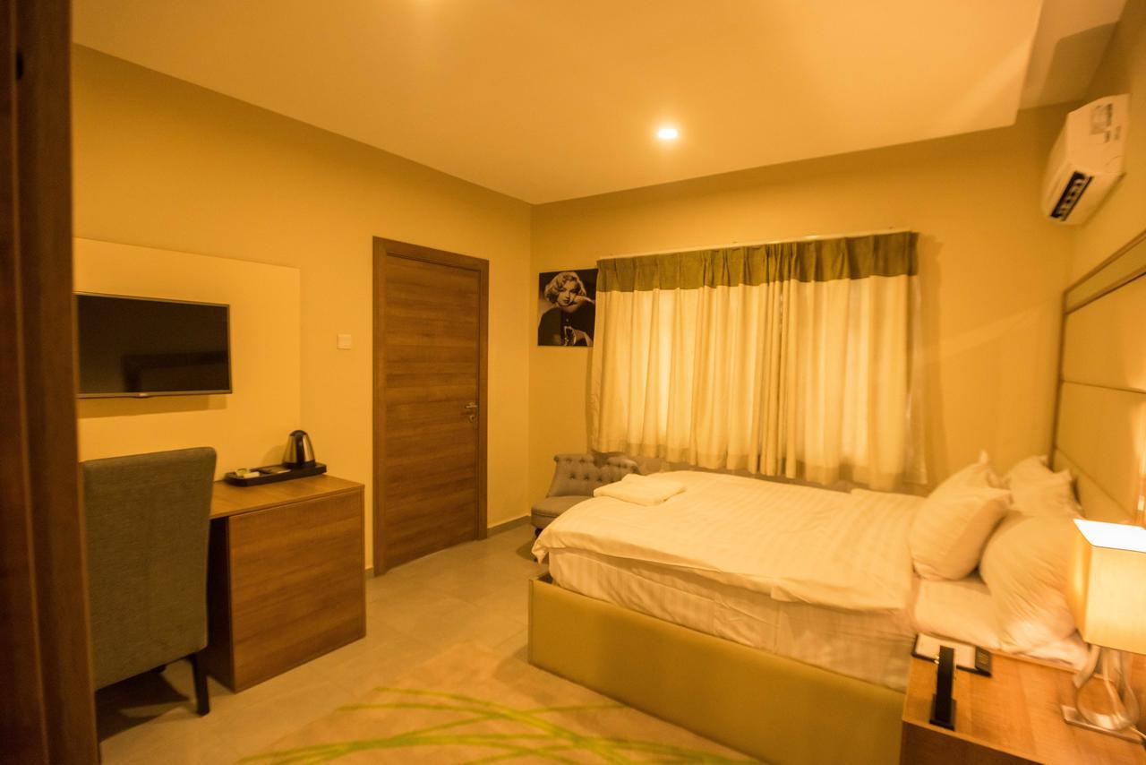 Iris Hotel Wuse 2 Abuja Esterno foto