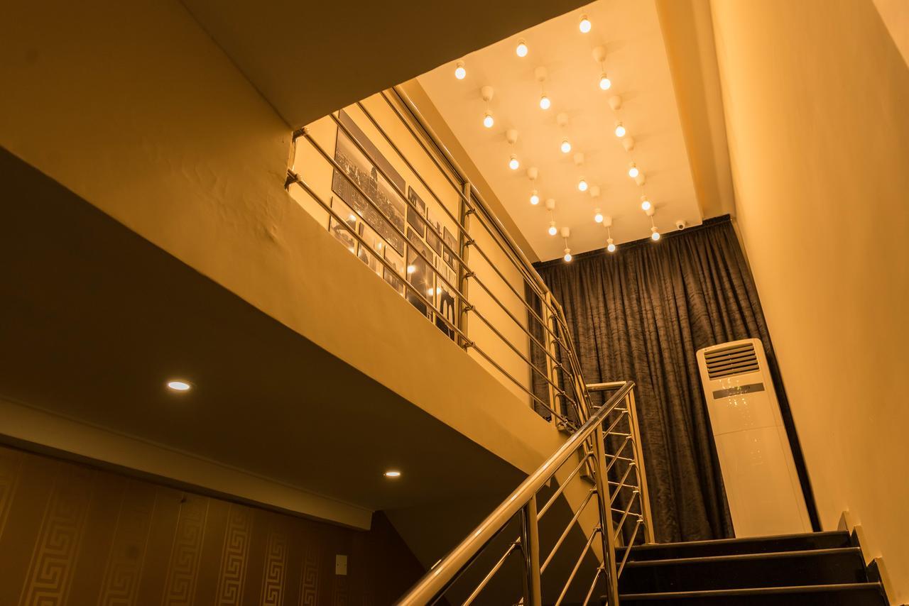 Iris Hotel Wuse 2 Abuja Esterno foto